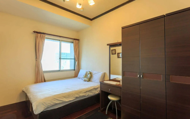 Happyhouse Service Apartment