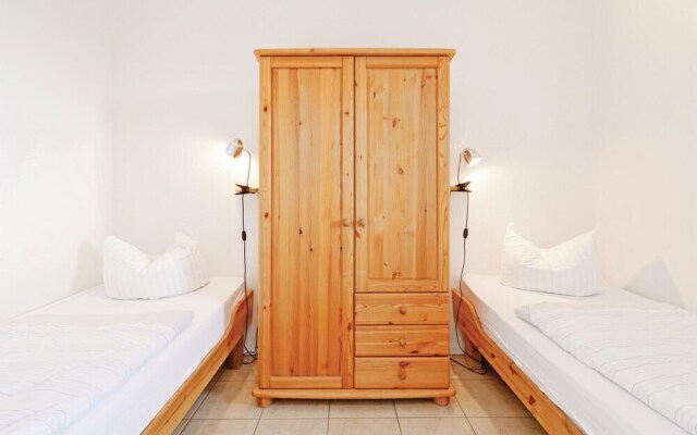 Nice Apartment in Rechlin With 2 Bedrooms, Sauna and Wifi