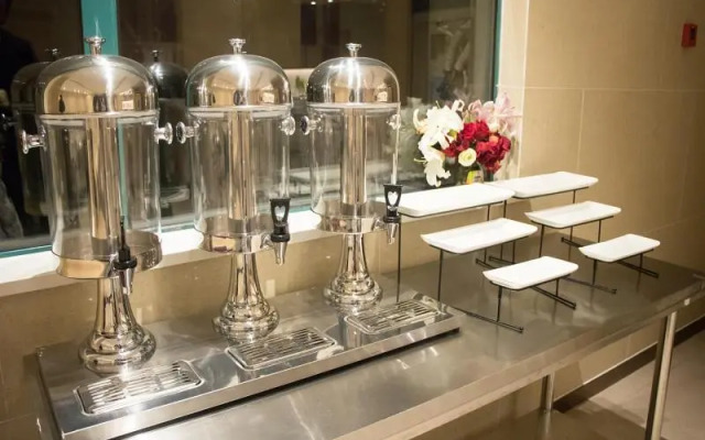 Lifeng Hotel Taicangshang Haixi Road