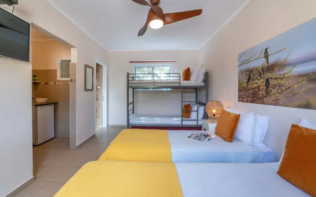 Lotan Desert Travel Hotel