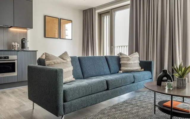 Stratford Apartments by Urban Rest