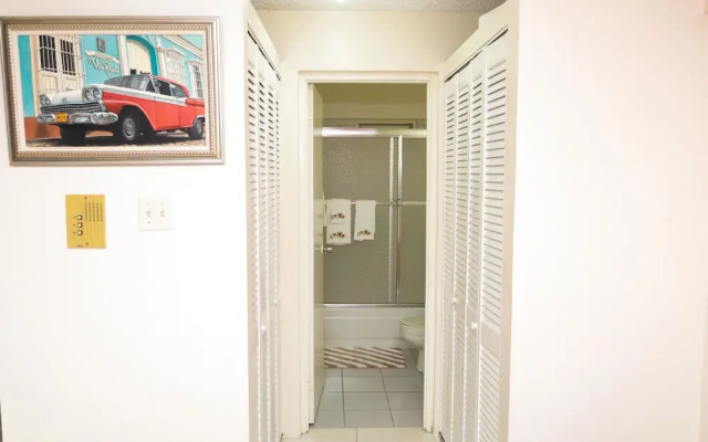 Kensington 212 Suite