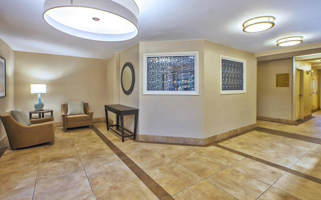 Candlewood Suites Indianapolis by IHG