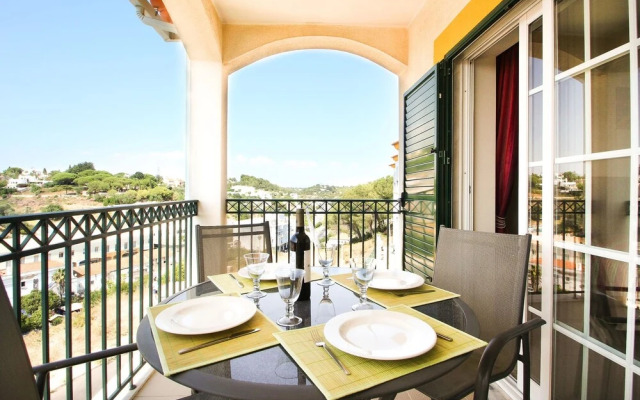 Lily Fabulous 1 BED APT With Roof Terrace Pool