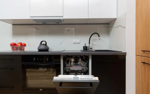 Atrium Promenada Apartment by Renters