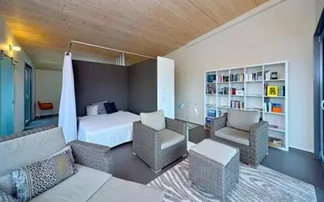 LOFT Apartments