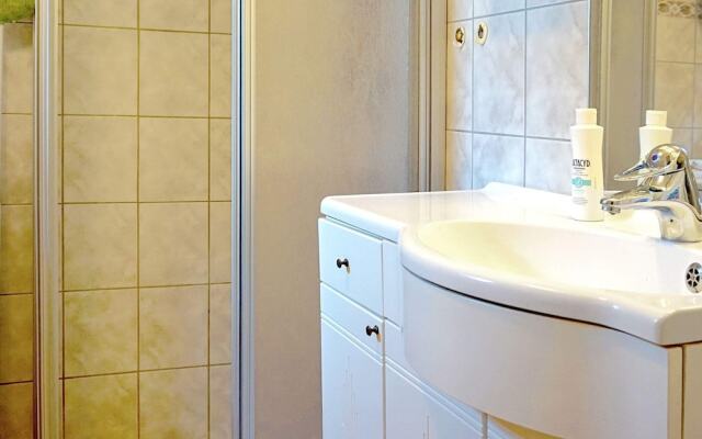 6 Person Holiday Home in Malmköping