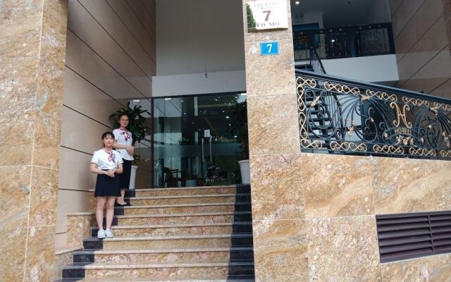 Luckful Hotel