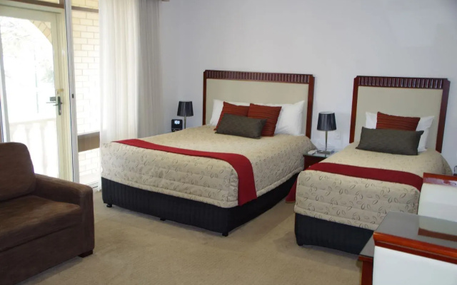 Best Western Ensenada Motor Inn