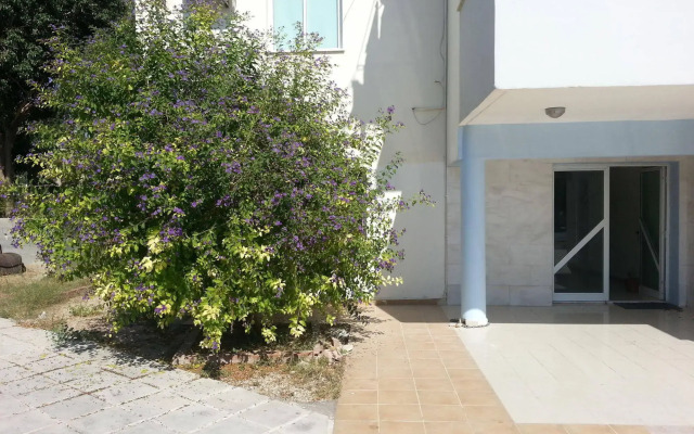 Faneromeni Court