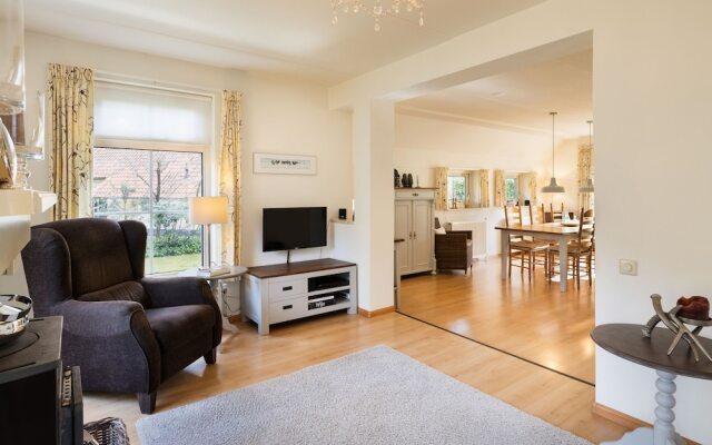 Romantic Villa With a Dishwasher, Near a National Park