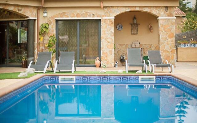 Villa Arrabal