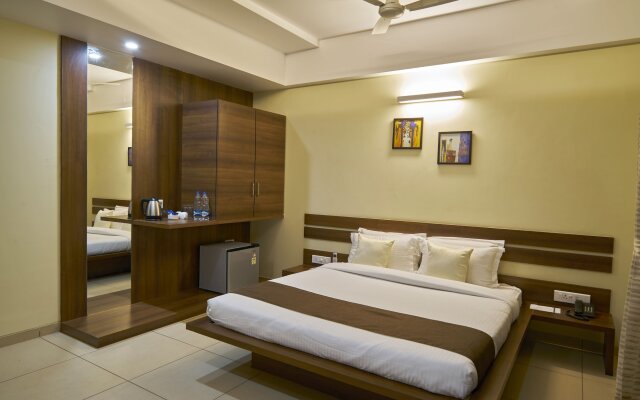 Hotel 3 Leaves