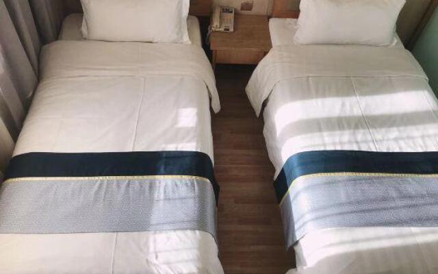 Jiatai chain business hotel ( Shenyang Youth Street store )