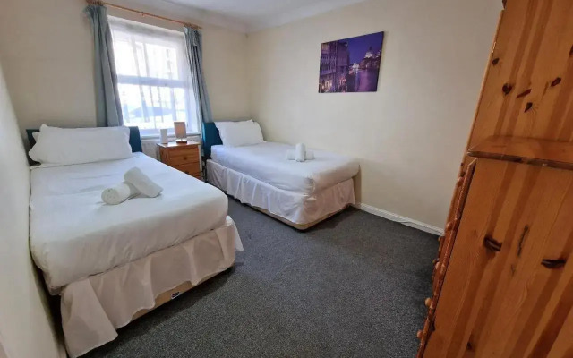 Town or Country - Jessie Terrace House B