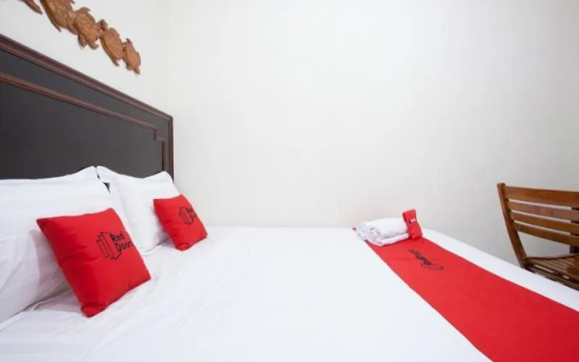 RedDoorz near Tugu Pahlawan Surabaya