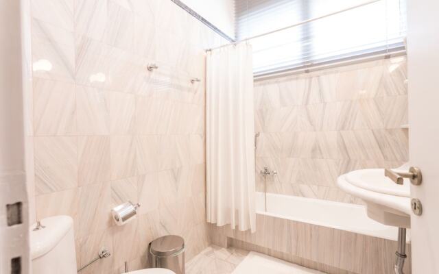 Elegant & Spacious 2bdr Flat