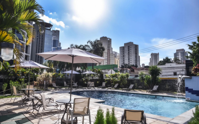 Plaza Inn Small Town Flat