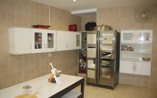 Narong Ek Residence View & Pool Villa