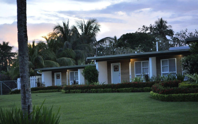 Madang Lodge Hotel