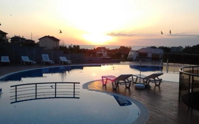 St. George's Complex