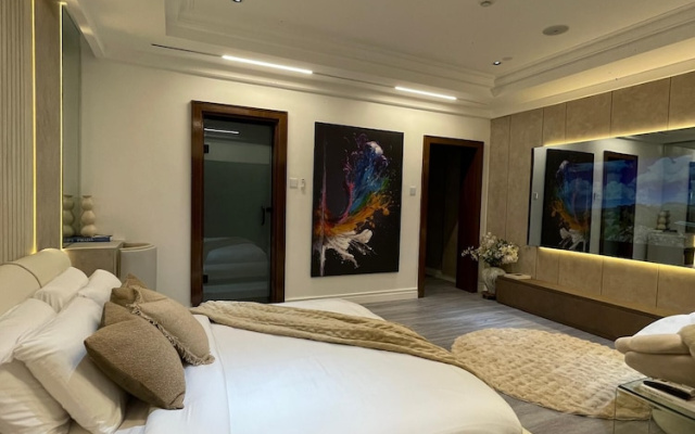 Two Bedroom Luxury Apartment in Maitama