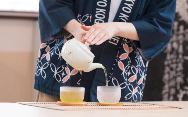 Wild Cherry Blossom-HOSTEL,TOKYO KOGANEI-