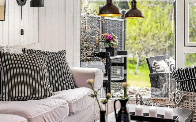 6 Person Holiday Home in Hals