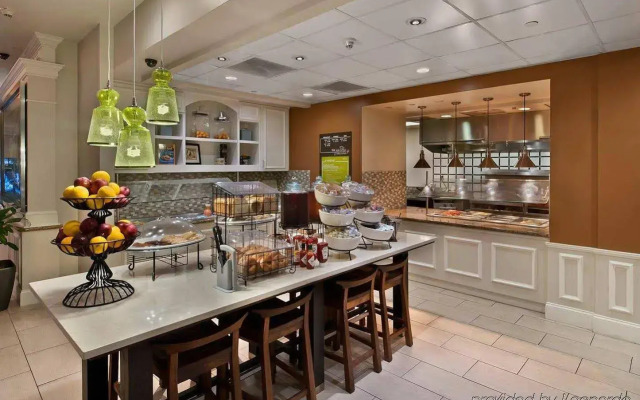 Hilton Garden Inn Birmingham/Lakeshore Drive