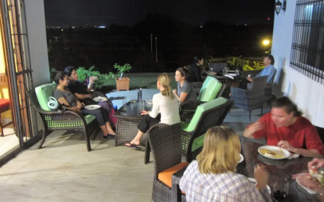 El Mirador Suites and Lounge