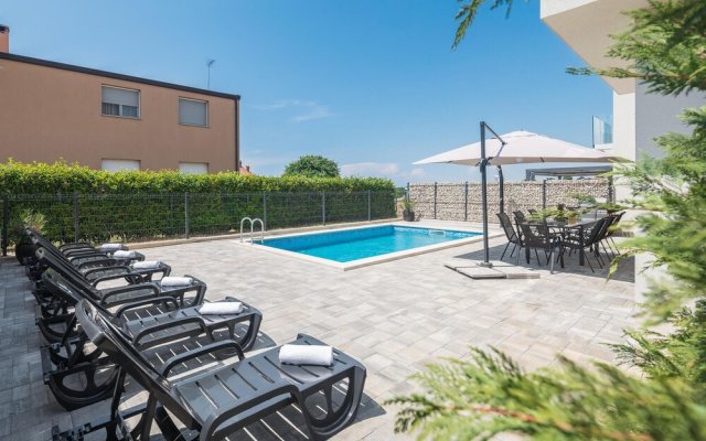Beautiful Home in Radmani With Outdoor Swimming Pool, 2 Bedrooms and Heated Swimming Pool