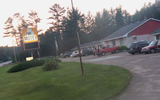 Pine Motel