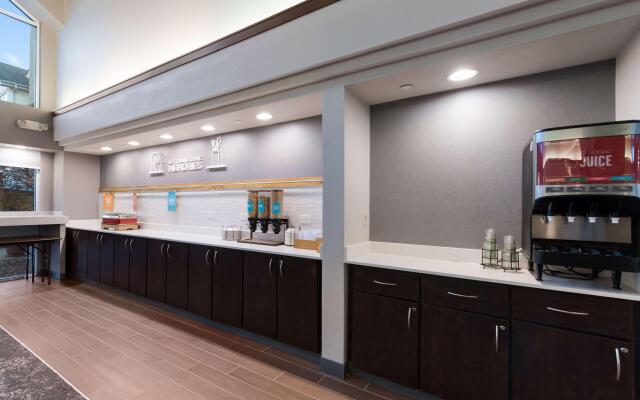 Hampton Inn & Suites Chicago/Hoffman Estates