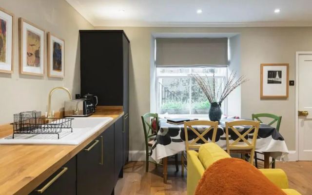 Courtyard Apartment
