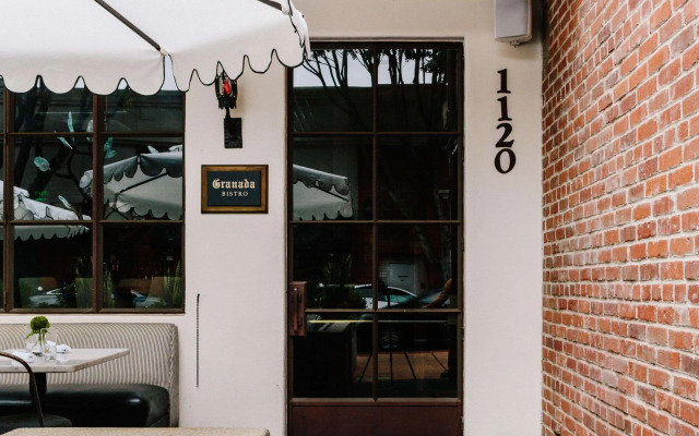 Granada Hotel & Bistro