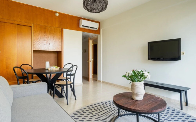 1 Bedroom Apartment With Balcony and Garden-view