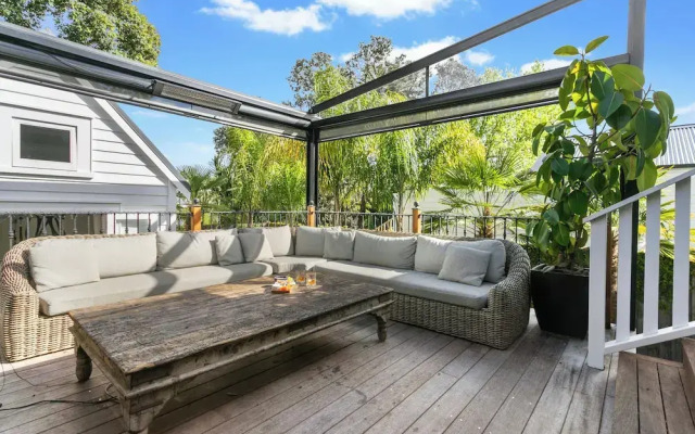 Freemans Bay Home by Urban Rest