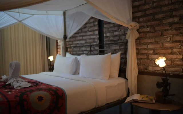 Taman Nauli Bed & Breakfast