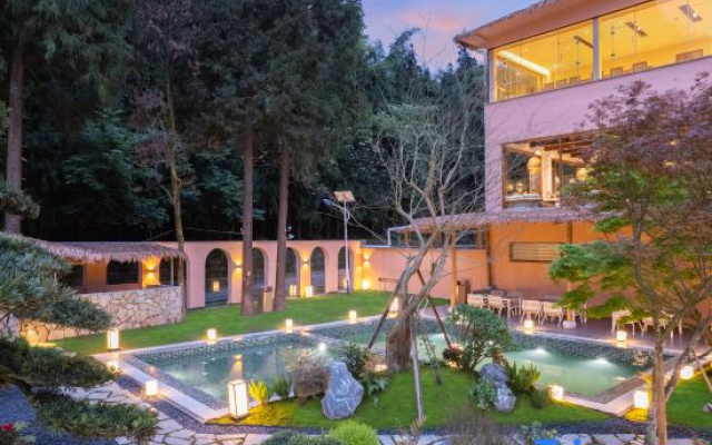 Tree Summer 13 · Summer Wood Forest Oxygen Healing Inn (Ya’an Bifen Gorge Branch) — 5-star hotel in Ya'an