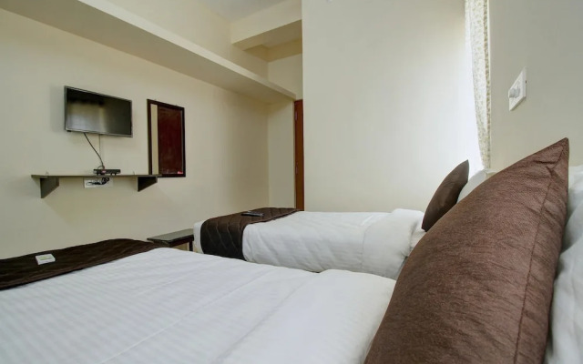OYO 12798 Soundaryam Apartments