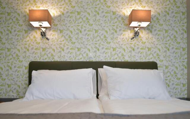 Ti Hotel
