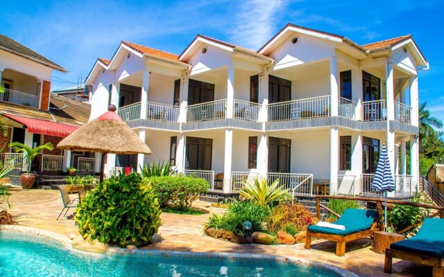 2 Friends Beach Hotel