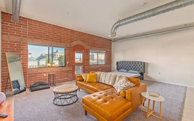 Stunning Phoenix Prime Urban Living
