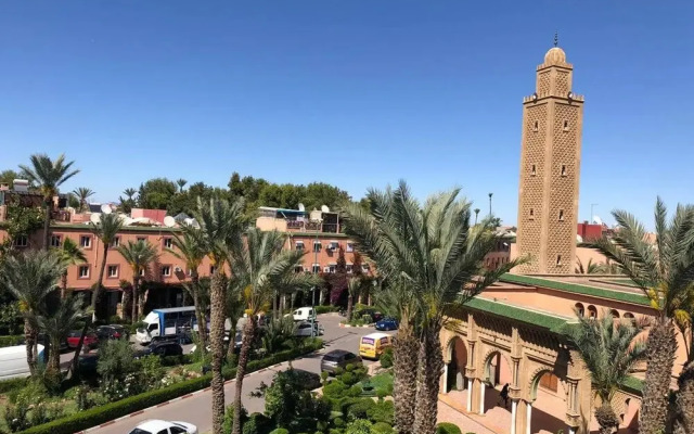 Riad 3 Bedroom Residential With Pool Next Medina