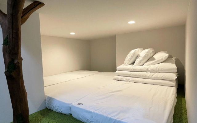 365BASE outdoor hostel – Guest Rooms – Hamamatsu