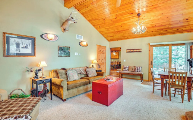 Lake Tomahawk Summer Oasis w/ Deck!