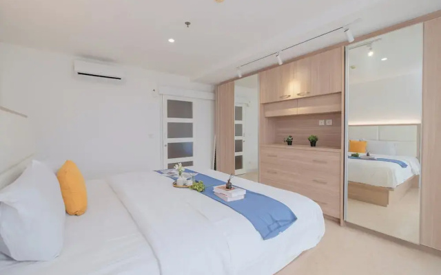 Compact Designed 1Br Apartment L'Avenue Pancoran