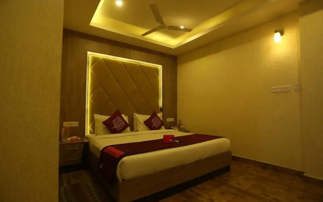 OYO 10222 Hotel Anbu Park