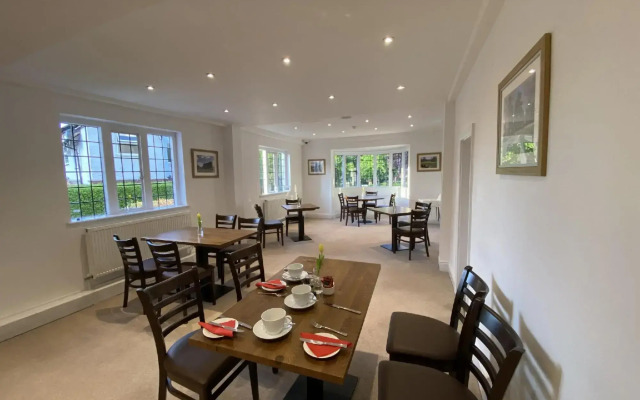 Old Farm Hotel