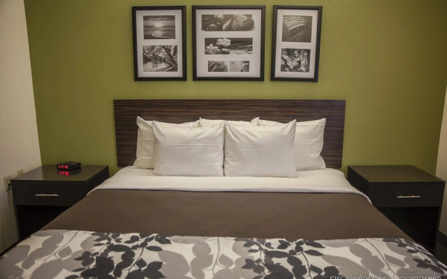 Sleep Inn & Suites